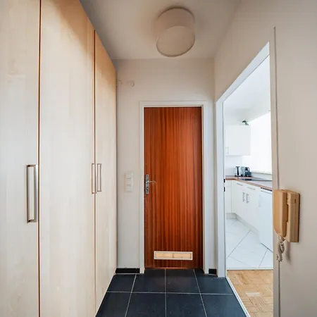 Studio Next To Karlskirche Wenen Kamer foto