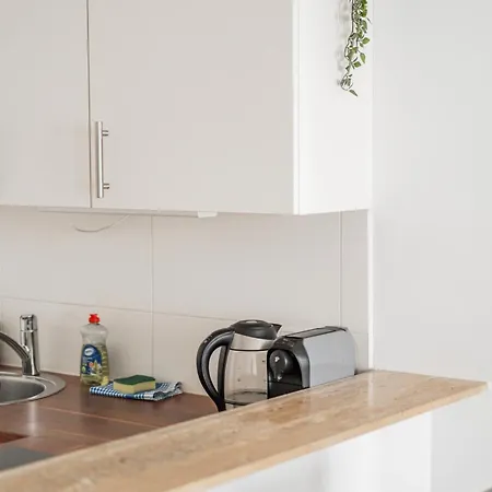 Studio Next To Karlskirche Wenen Kamer foto