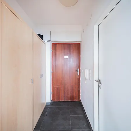 Studio Next To Karlskirche Wenen Kamer foto