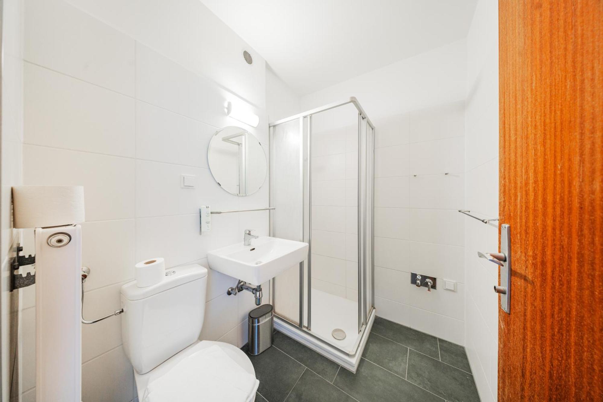 Appartement Next To Karlskirche Wenen