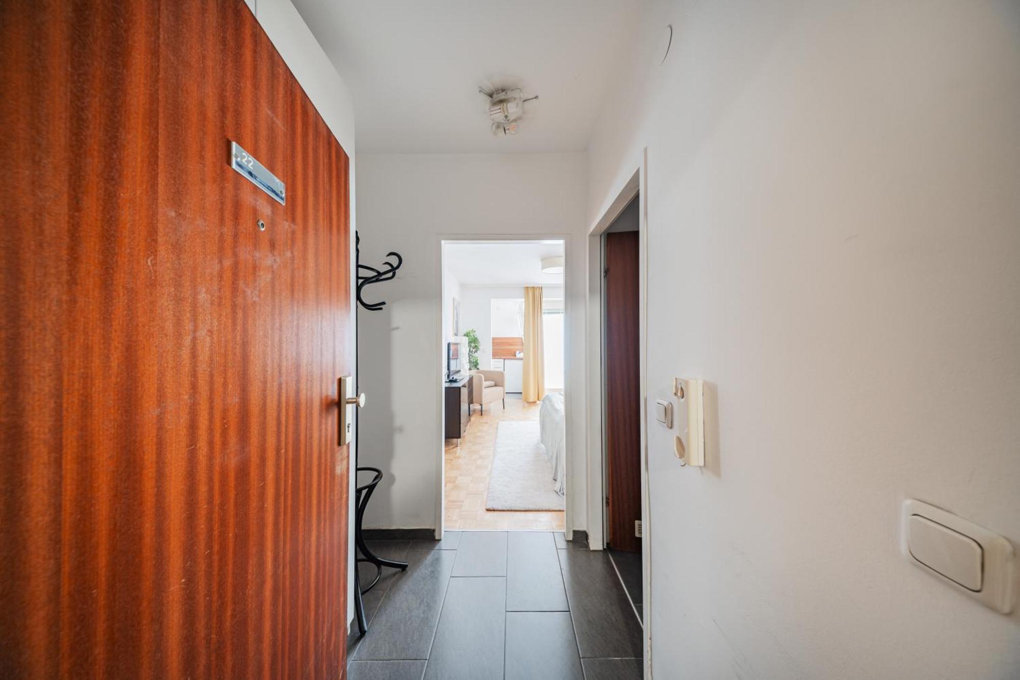 Appartement Next To Karlskirche Wenen